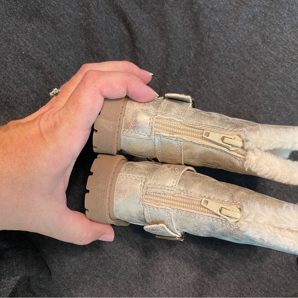 Carters Toddler Tall Boots - Picture 6 of 8